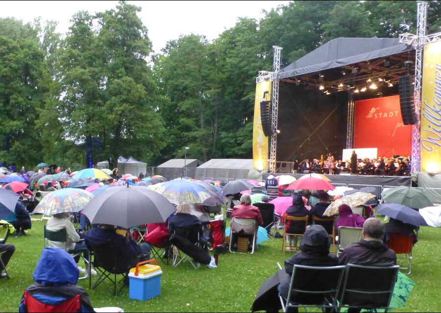 Typisches Wetter fürs Klassik Open Air